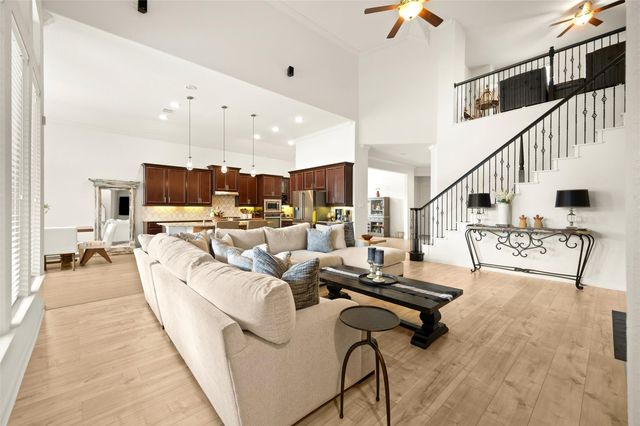 9612 Eden Ridge Lane, Pearland, TX 77584