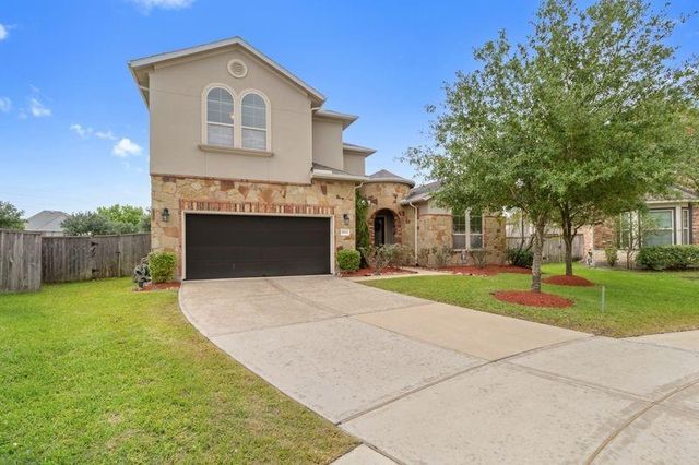 9612 Eden Ridge Lane, Pearland, TX 77584
