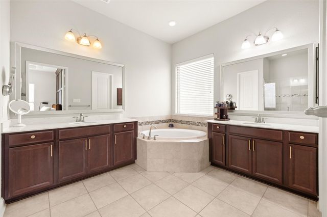 9612 Eden Ridge Lane, Pearland, TX 77584