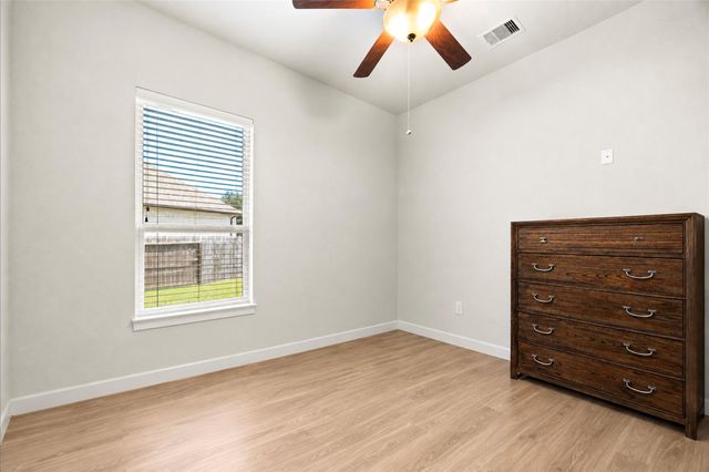 9612 Eden Ridge Lane, Pearland, TX 77584