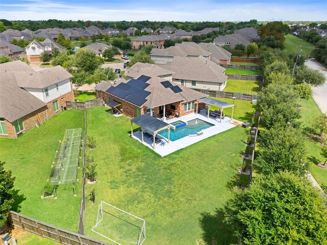 9612 Eden Ridge Lane, Pearland, TX 77584