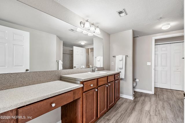 8550 TOUCHTON Road 2235, Jacksonville, FL 32216