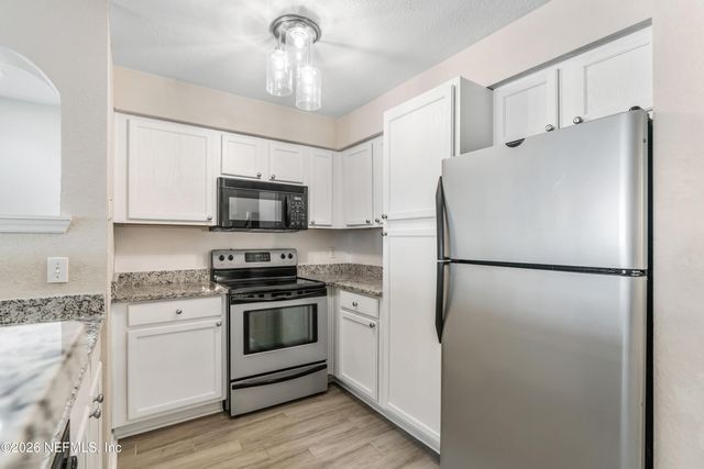 8550 TOUCHTON Road 2235, Jacksonville, FL 32216