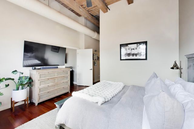 1050 W HUBBARD Street 2F, Chicago, IL 60622