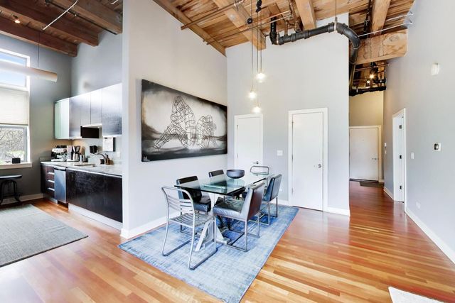 1050 W HUBBARD Street 2F, Chicago, IL 60622