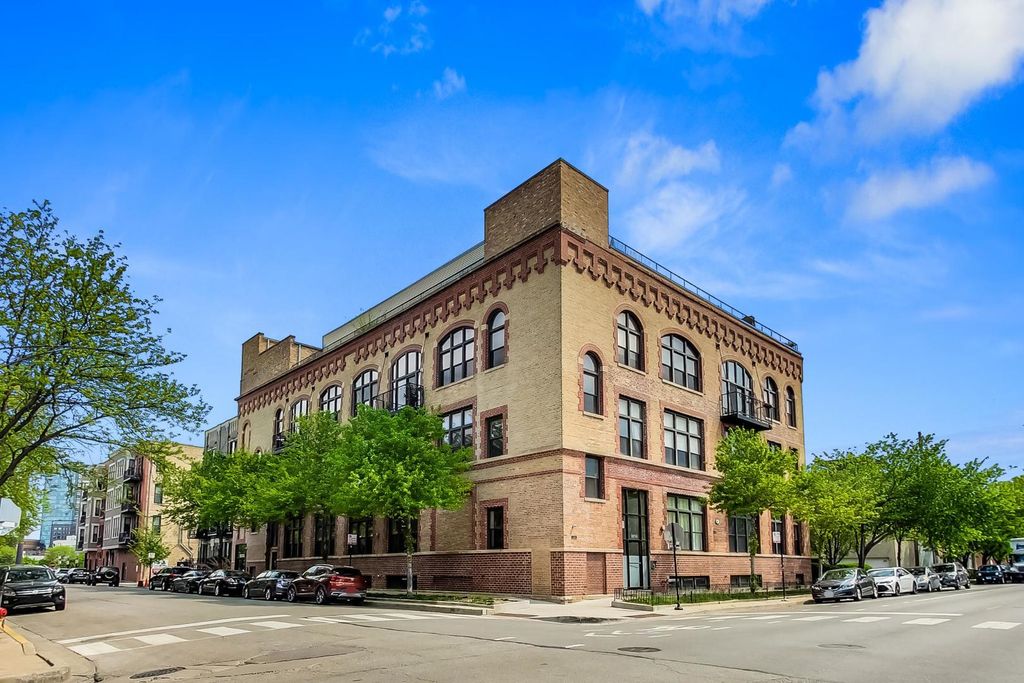 1050 W HUBBARD Street 2F, Chicago, IL 60622