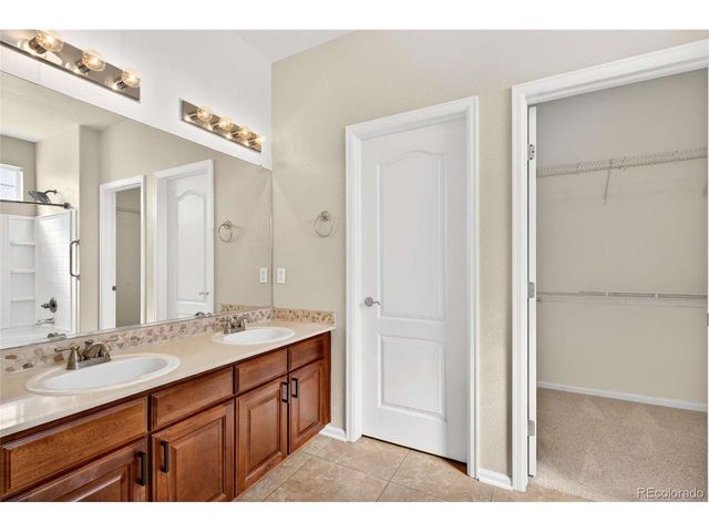 24666 E Arizona Cir, Aurora, CO 80018