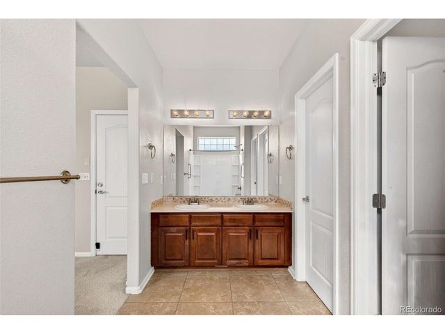 24666 E Arizona Cir, Aurora, CO 80018