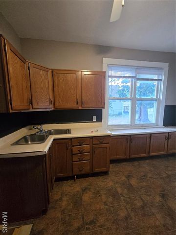 1669 2nd Street, Madison, IL 62060