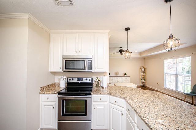 1040 Calloway Drive, Conway, AR 72034