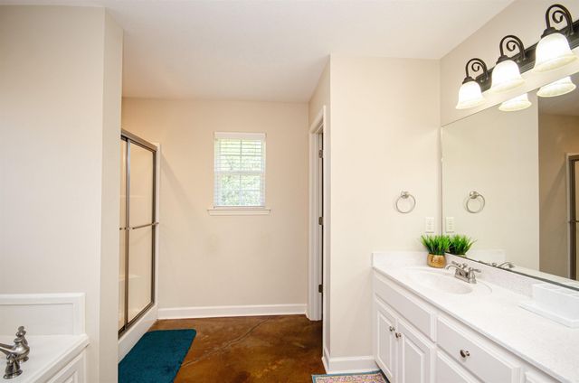 1040 Calloway Drive, Conway, AR 72034