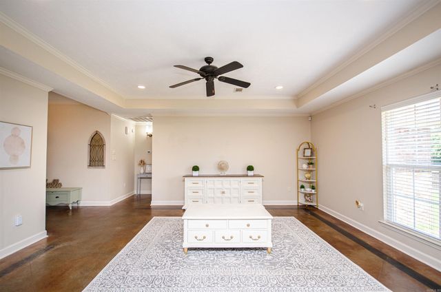 1040 Calloway Drive, Conway, AR 72034