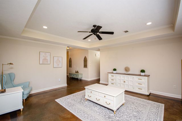 1040 Calloway Drive, Conway, AR 72034