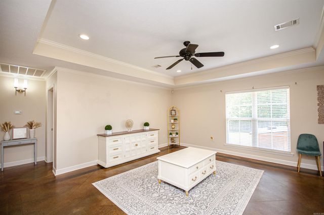 1040 Calloway Drive, Conway, AR 72034