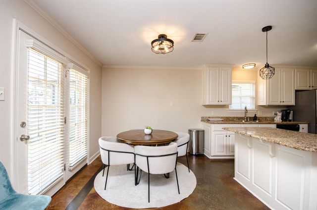 1040 Calloway Drive, Conway, AR 72034