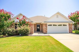 1040 Calloway Drive, Conway, AR 72034