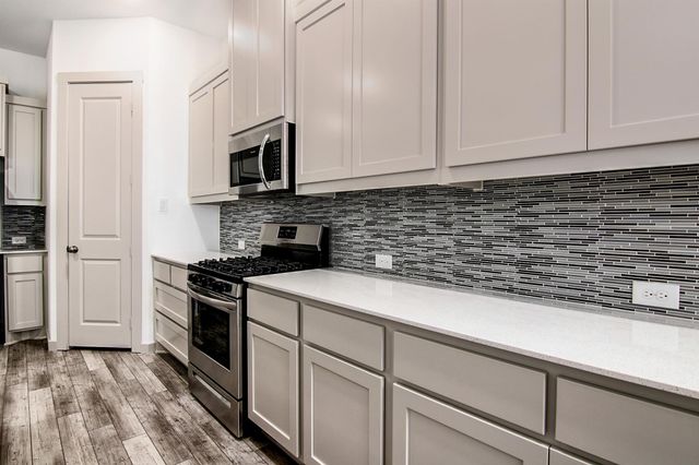 4549 English Maple Drive, Arlington, TX 76005