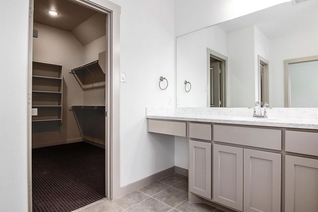 4549 English Maple Drive, Arlington, TX 76005