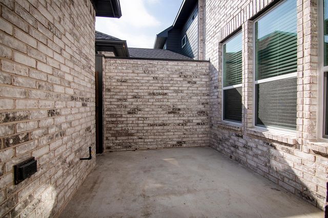 4549 English Maple Drive, Arlington, TX 76005