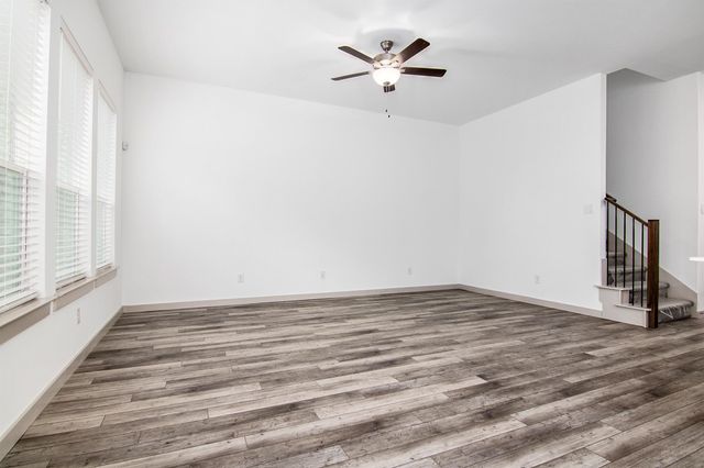 4549 English Maple Drive, Arlington, TX 76005