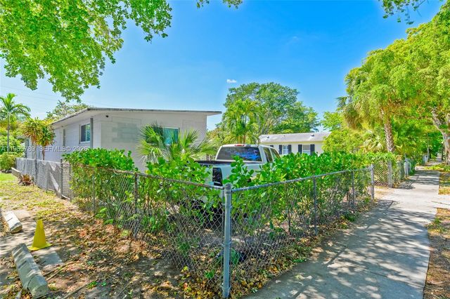 1946 Madison St, Hollywood, FL 33020