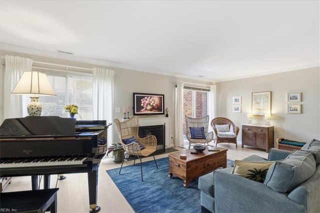 3961 Ocean Hills CT, Virginia Beach, VA 23451