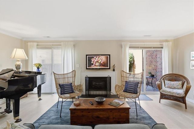 3961 Ocean Hills CT, Virginia Beach, VA 23451