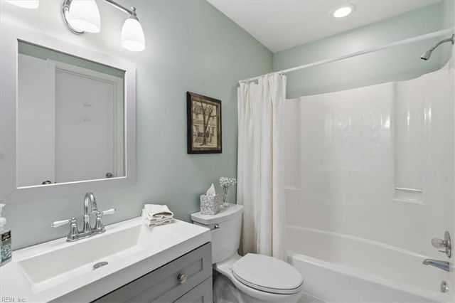 3961 Ocean Hills CT, Virginia Beach, VA 23451