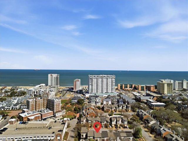 3961 Ocean Hills CT, Virginia Beach, VA 23451