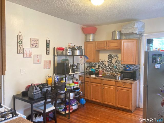 607 Elm Street, New Haven, CT 06511