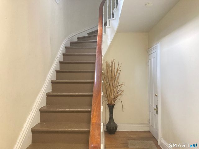 607 Elm Street, New Haven, CT 06511