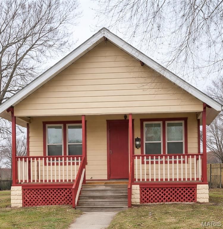 835 Rice Street, Wood River, IL 62095