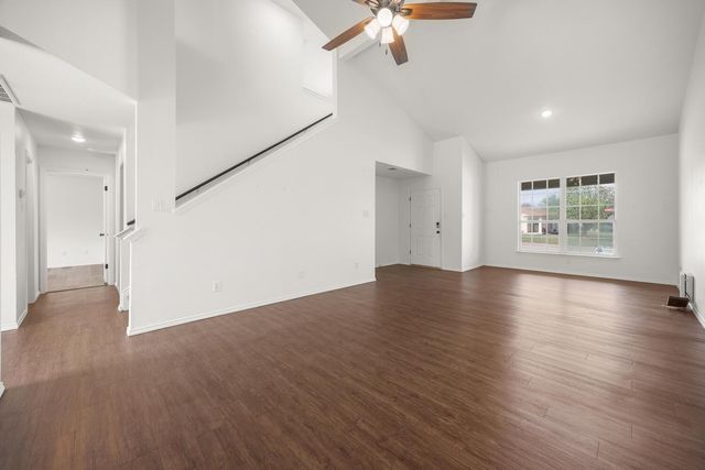 230 San Felipe DR, Kyle, TX 78640