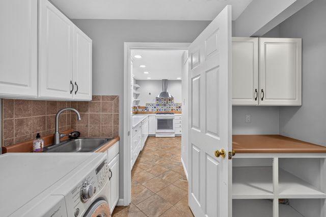 1308 VINTAGE DR, Columbia, MO 65203