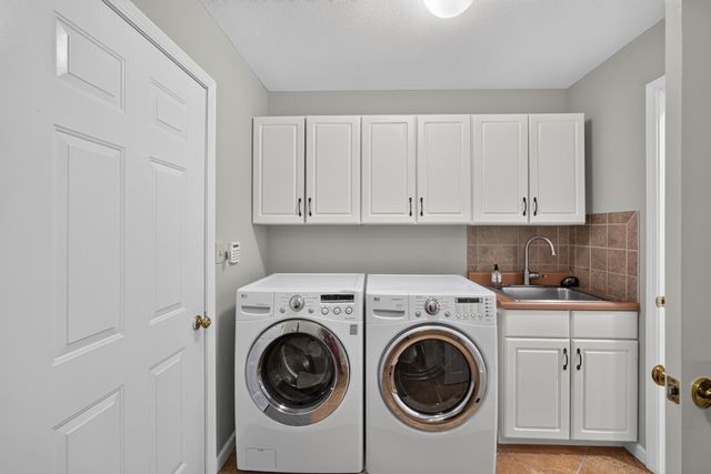 1308 VINTAGE DR, Columbia, MO 65203