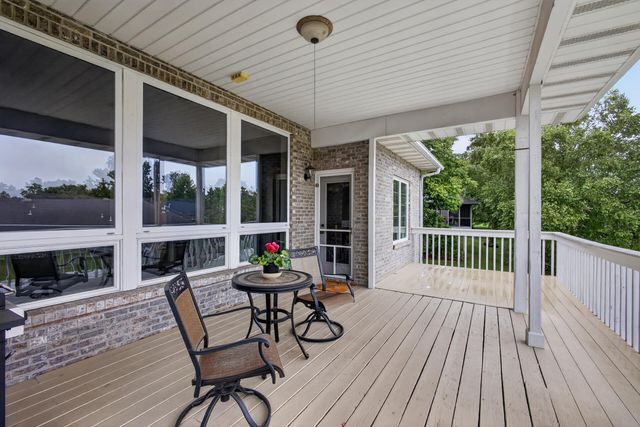 1308 VINTAGE DR, Columbia, MO 65203