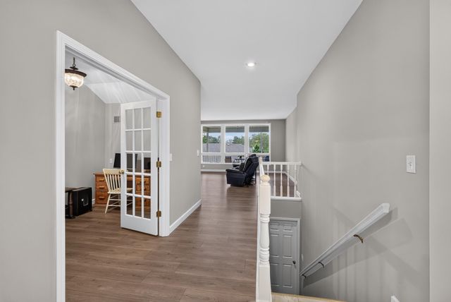 1308 VINTAGE DR, Columbia, MO 65203