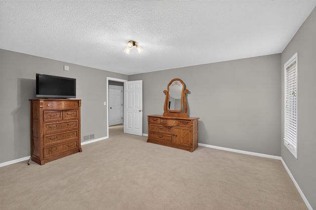 1308 VINTAGE DR, Columbia, MO 65203