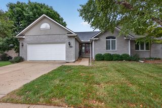 1308 VINTAGE DR, Columbia, MO 65203
