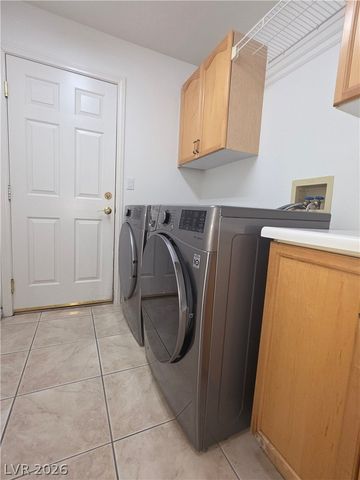 7828 Summer Harvest Avenue, Las Vegas, NV 89129