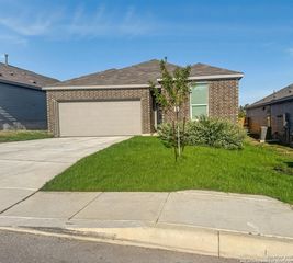 5708 basil chase, St Hedwig, TX 78152