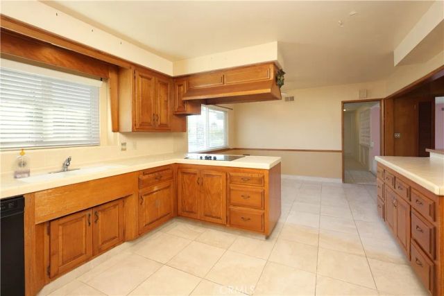 8635 Muller, Downey, CA 90241