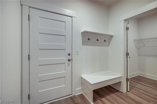 2105 Glenmont Drive, Brunswick, OH 44212