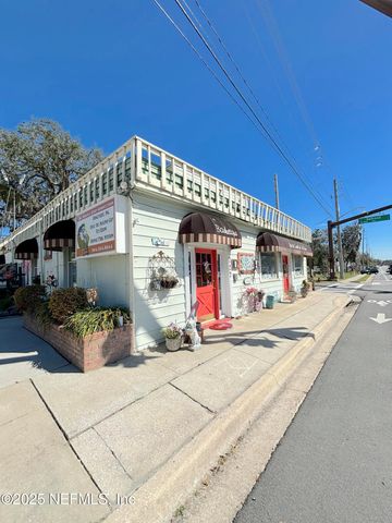 727 KINGSLEY Avenue, Orange Park, FL 32073