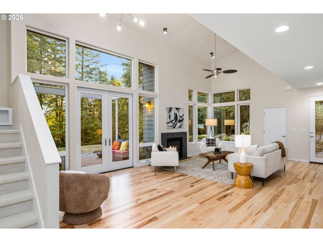 9342 Nw SKYLINE Blvd, Portland, OR 97231