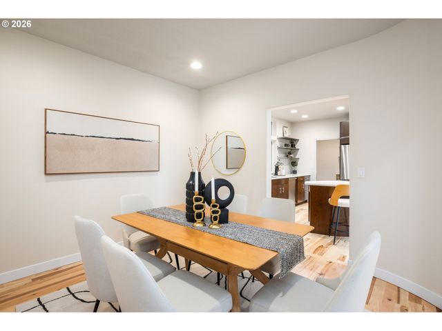 9342 Nw SKYLINE Blvd, Portland, OR 97231