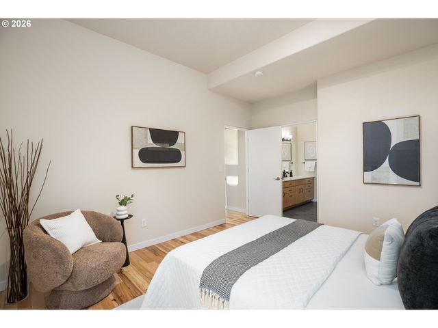 9342 Nw SKYLINE Blvd, Portland, OR 97231
