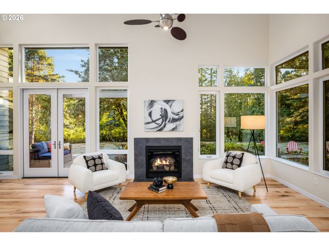 9342 Nw SKYLINE Blvd, Portland, OR 97231