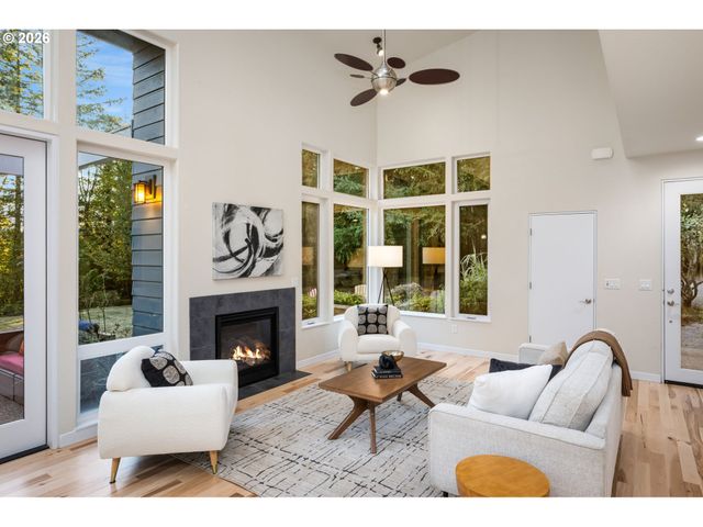 9342 Nw SKYLINE Blvd, Portland, OR 97231