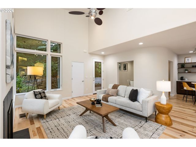 9342 Nw SKYLINE Blvd, Portland, OR 97231